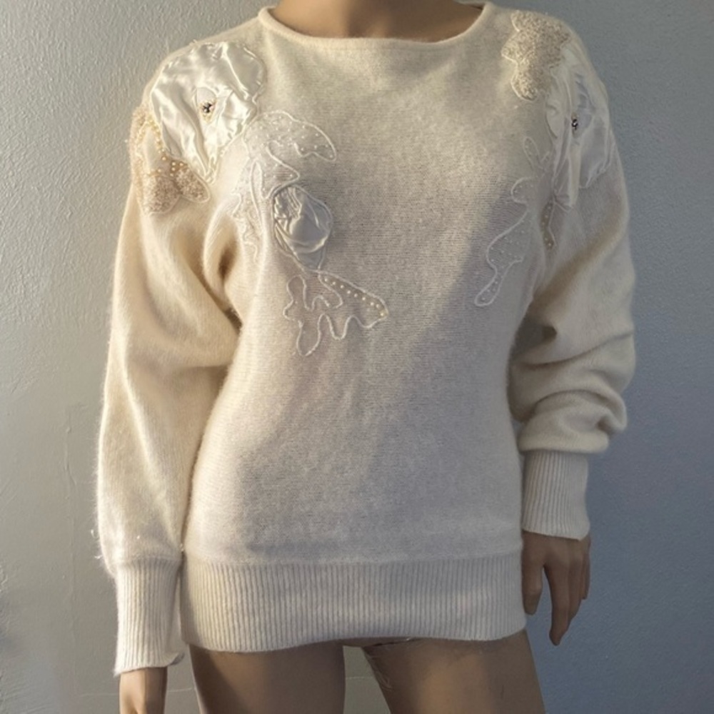 Sarah Taylor sweater size L rabbit hair blend lambswool blend